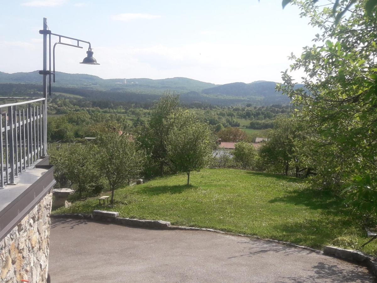 Apartma Oddih Dutovlje 外观 照片